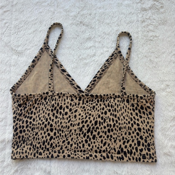 Brandy Melville Tan and Black Leopard Print Top - Picture 3 of 4